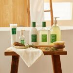 ⁦AROMATICA Rosemary Scalp Scaling Shampoo - 400ml⁩ - الصورة ⁦3⁩