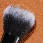 ELF FLAWLESS FACE BRUSH - Image 2