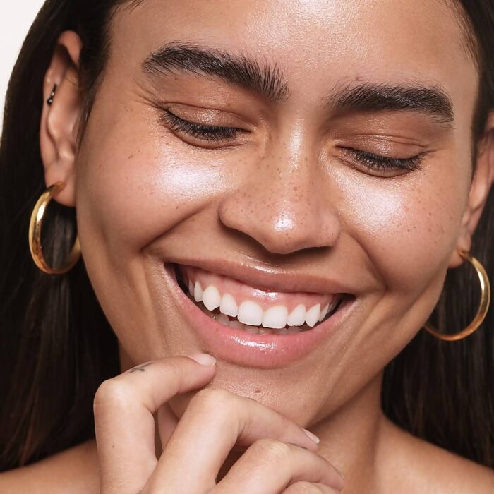 SAIE GLOWY SUPER GEL 30 ML - Image 5