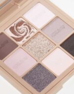 ⁦Huda beauty Creamy Obsessions Eyeshadow Palette griege⁩ - الصورة ⁦2⁩