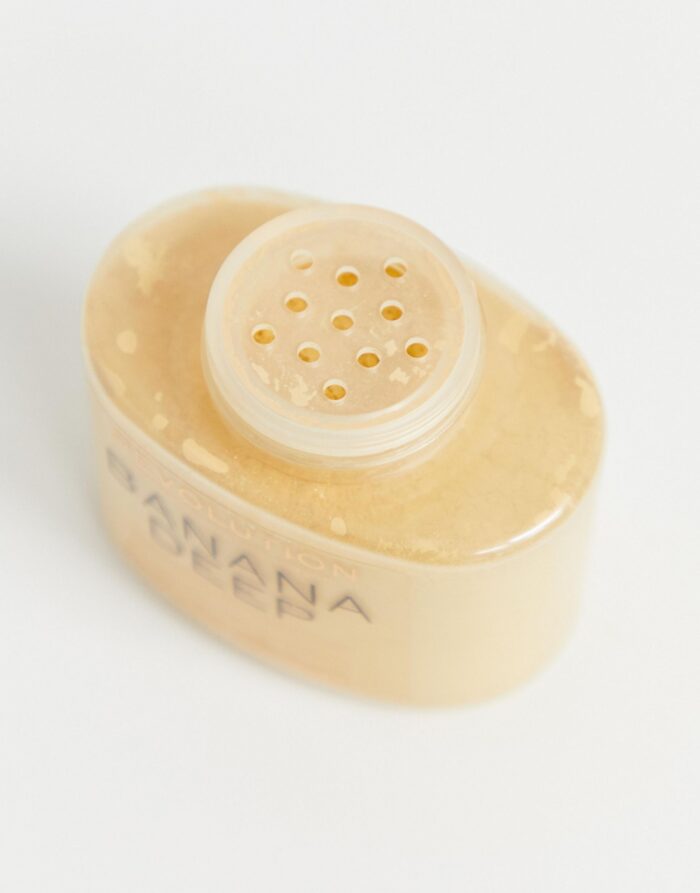 Makeup Revolution Loose Baking Powder - Image 6