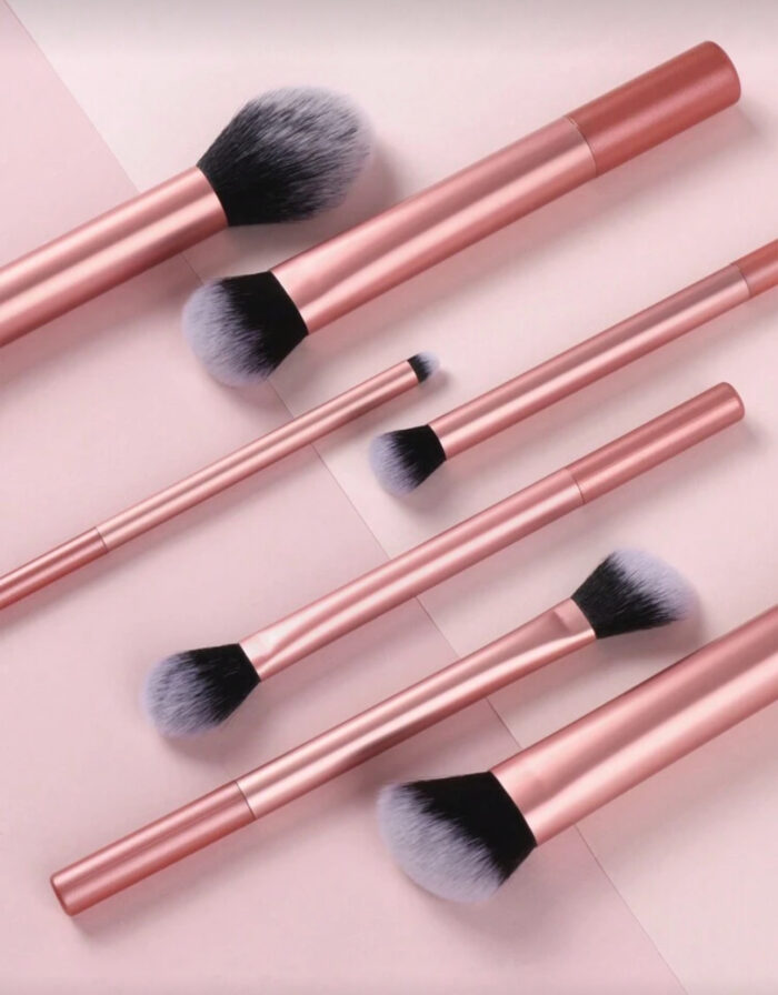 ⁦Makeup brushes 7 pcs⁩ - الصورة ⁦2⁩