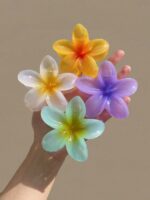 4pcs Flower Shaped Random Mixed Color Lightweight Plastic Hair Clips