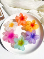 6pcs Flower Shaped Random Mixed Color Lightweight Plastic Hair Clips