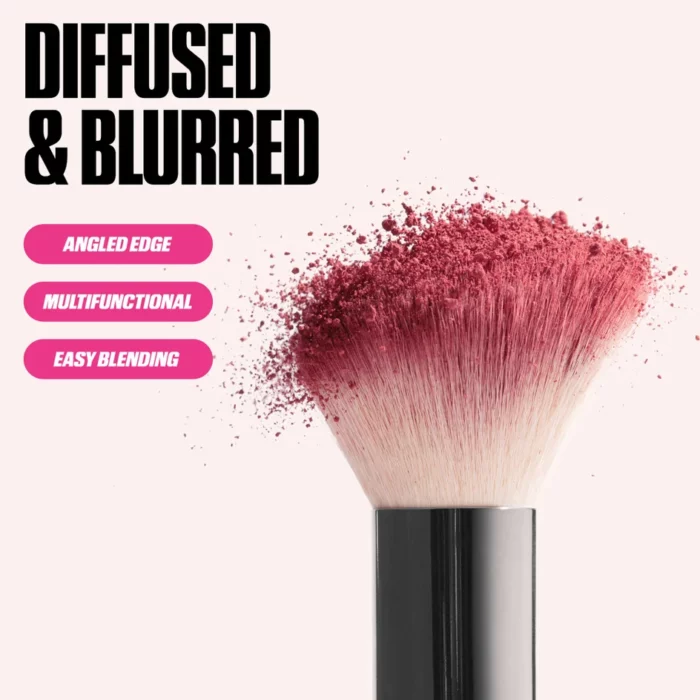 HUDA BEAUTY Diffusing Cheek Brush - Image 4