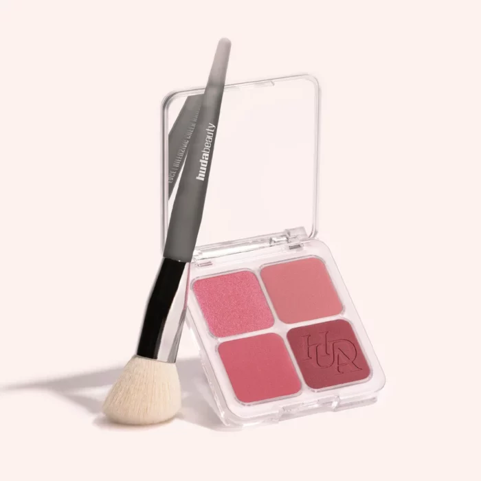 HUDA BEAUTY Diffusing Cheek Brush - Image 2
