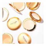 MCoBeauty Miracle Flawless Pressed Powder 8g - Image 2