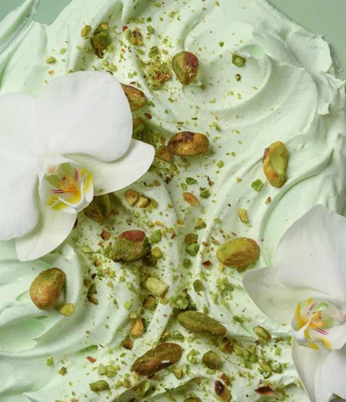 eos Crème de Pistachio Body Lotion 473 ml - Image 3