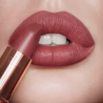 Charlotte Tilbury Pillow Talk Iconic Lip + Cheek Kit - Medium - Image 7