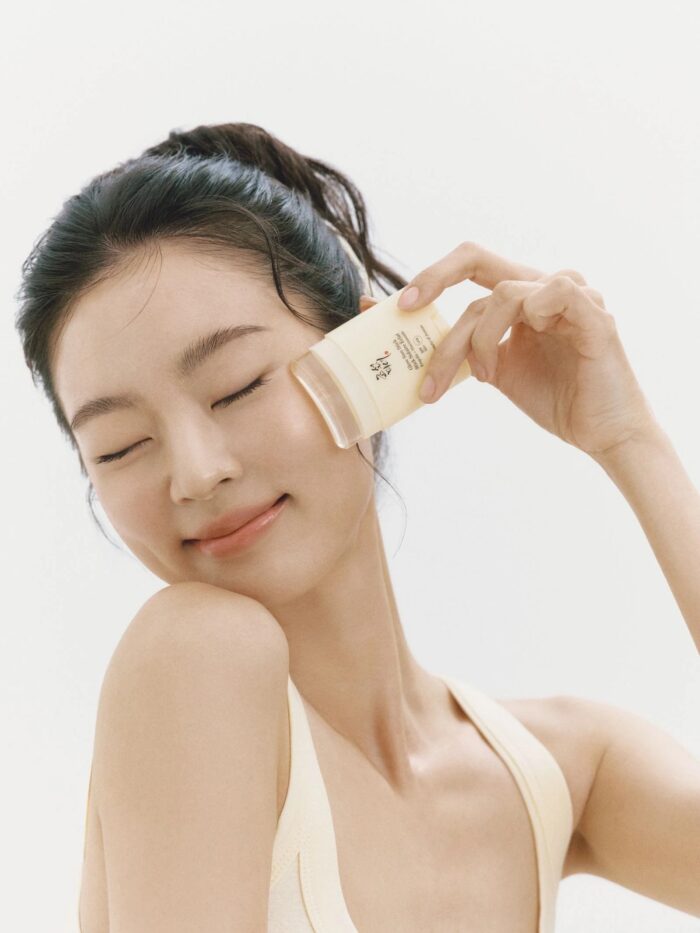 BEAUTY OF JOSEON] Glow Sun Stick : Propolis + Niacinamide - 14g (SPF50+ PA++++) - Image 4